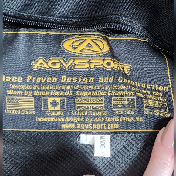 AGV sport armored motorcycle jacket - Picture 5 of 9